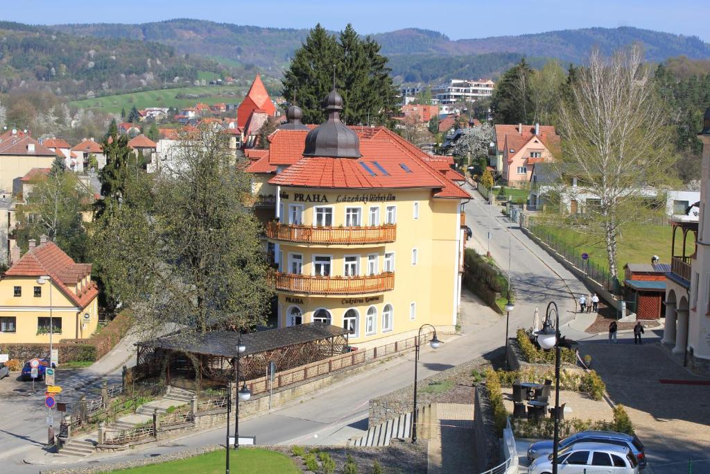 Hotel Lazensky Lecebny Dum Praha Luhačovice Exteriér fotografie